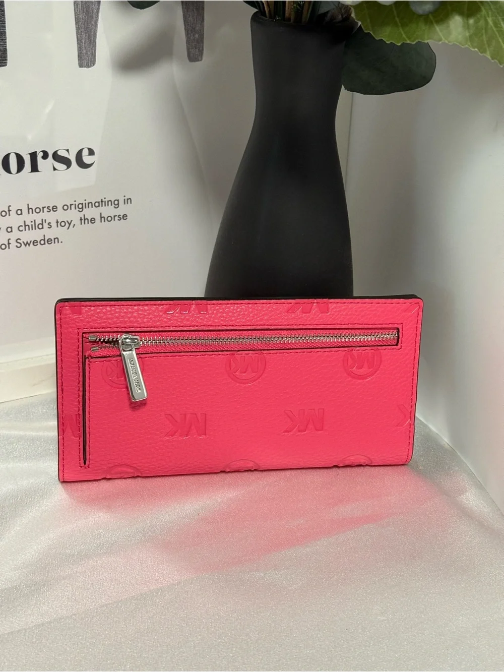 NWT MICHAEL KORS Carson Large Metallic Logo Debossed Snap Wallet